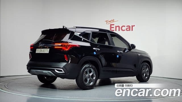 Kia Seltos 2022 — Şəkil 2/20
