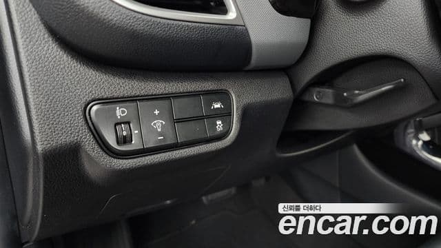 Kia Seltos 2022 — Şəkil 16/20