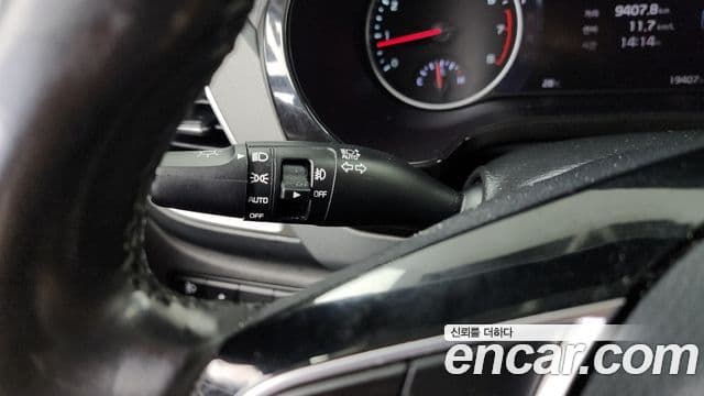 Kia Seltos 2022 — Şəkil 18/20