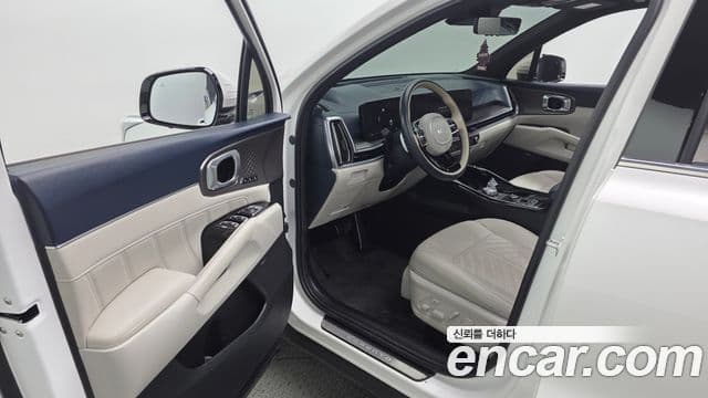 Kia Sorento 2023 — фото 9 из 20