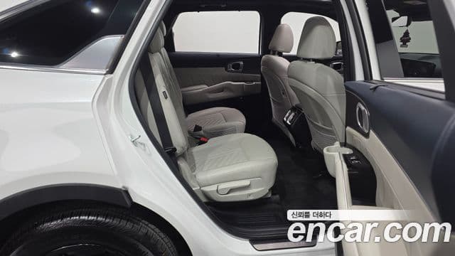 Kia Sorento 2023 — фото 11 из 20