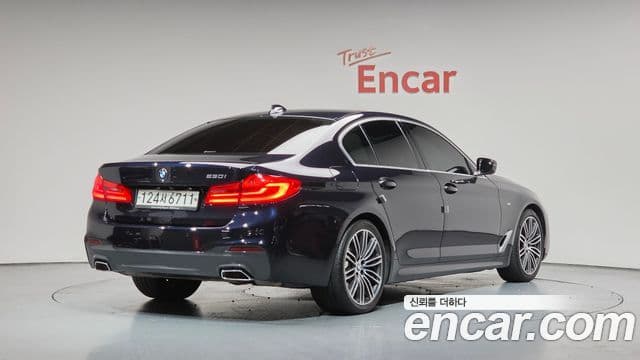 BMW 5 Series 2020 — Şəkil 2/20