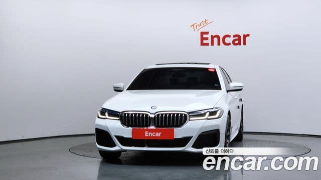 BMW 5 Series 2023 — ფოტო 3/20