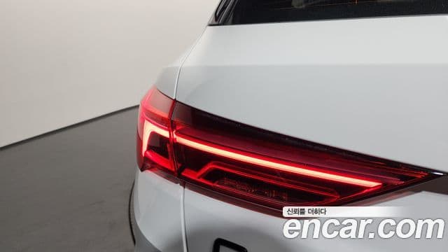 Audi Q3 2025 — ფოტო 32/33