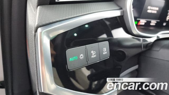 Audi Q3 2025 — ფოტო 23/33