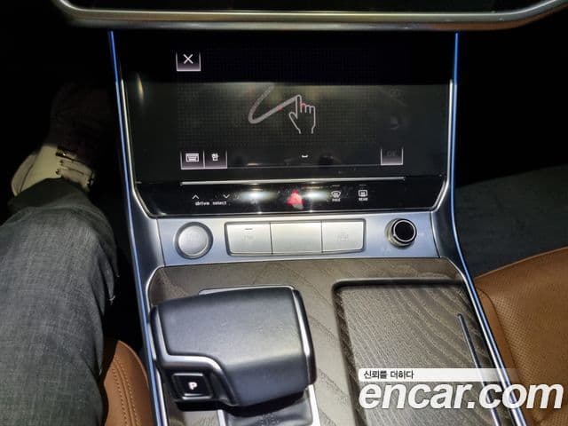 Audi A6 2020 — ფოტო 10/20