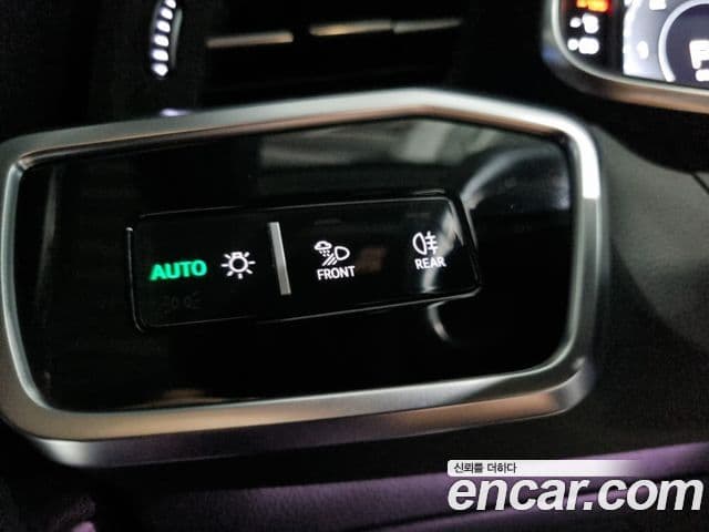Audi A6 2020 — ფოტო 14/20