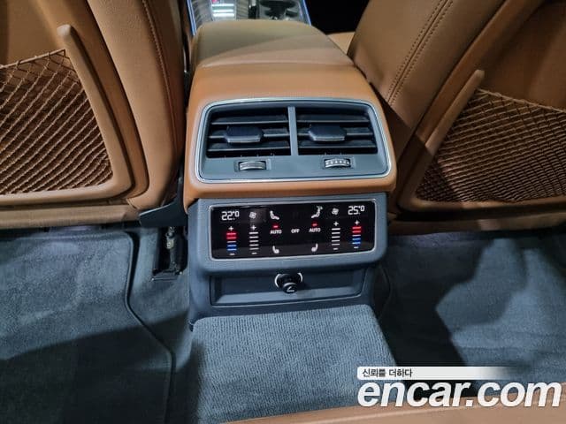 Audi A6 2020 — ფოტო 16/20