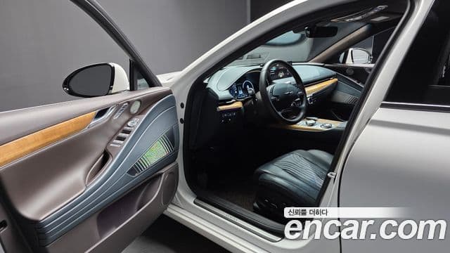 Genesis G80 2023 — Şəkil 20/20