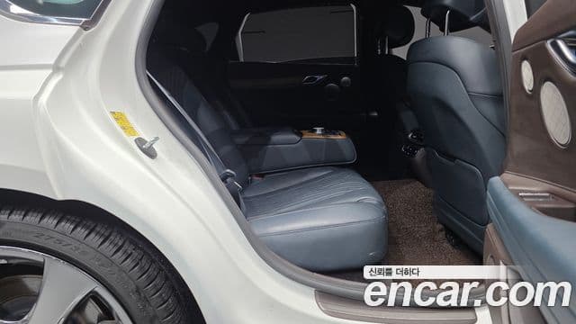 Genesis G80 2023 — Şəkil 19/20