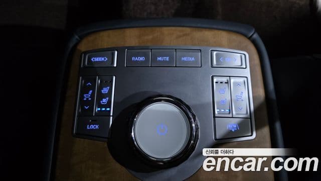 Genesis G80 2023 — Şəkil 18/20