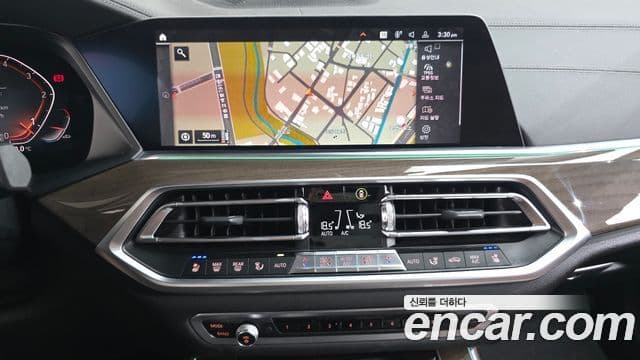 BMW X5 2019 — ფოტო 13/20