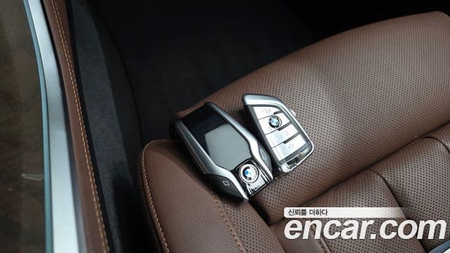 BMW X5 2019 — ფოტო 16/20