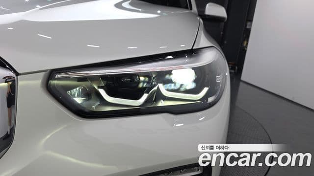 BMW X5 2019 — Photo 30/34
