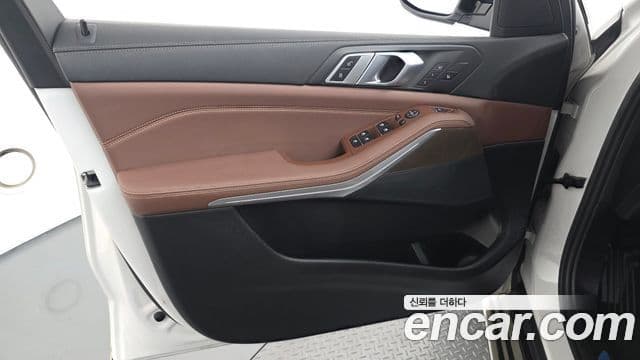 BMW X5 2019 — Photo 14/34