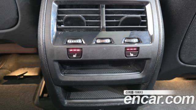 BMW X5 2019 — Photo 22/34