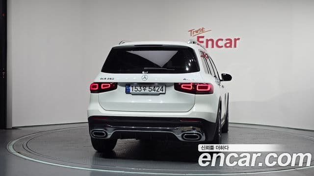 Mercedes-Benz GLB-Class 2023 — ფოტო 3/20