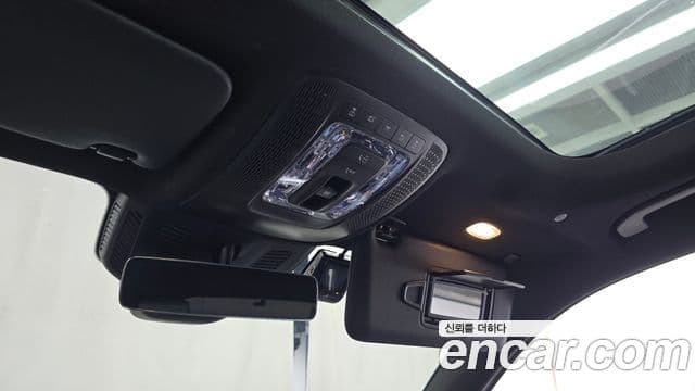 Mercedes-Benz GLB-Class 2023 — ფოტო 19/20