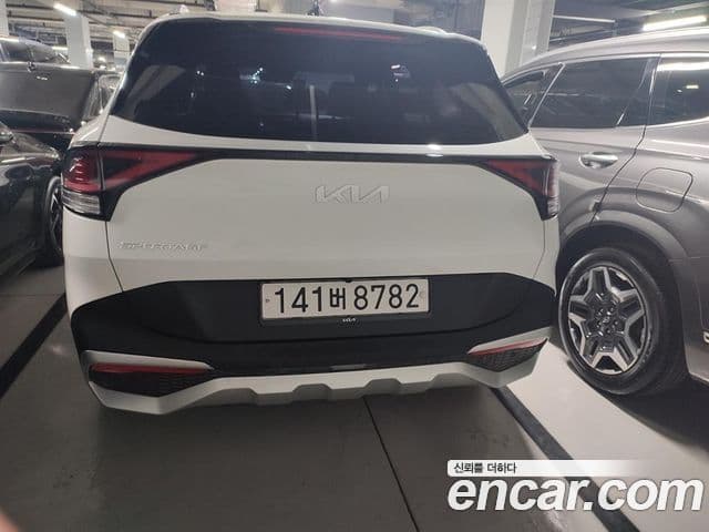 Kia Sportage 2022 — ფოტო 2/19