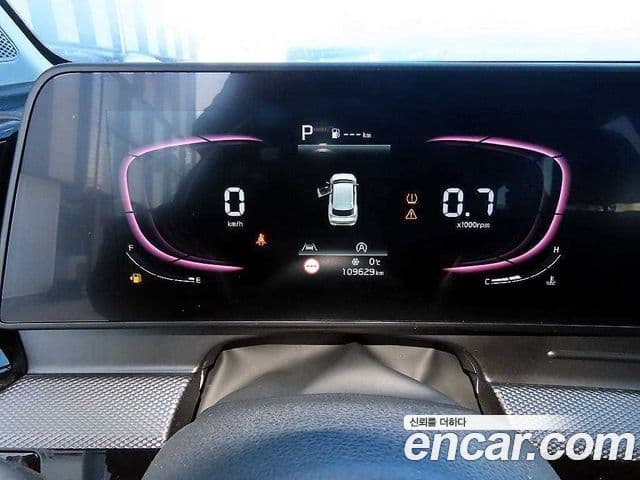 Kia Sportage 2022 — ფოტო 8/19
