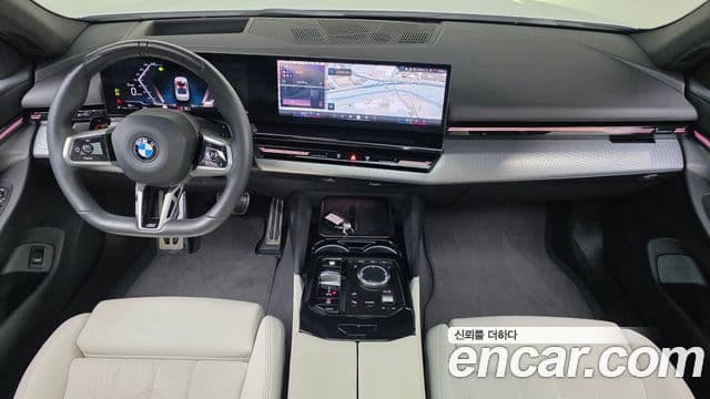 BMW 5 Series 2024 — ფოტო 7/20