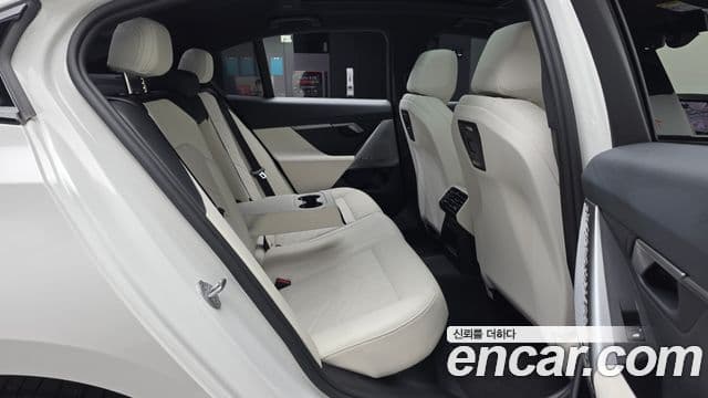 BMW 5 Series 2024 — ფოტო 11/20