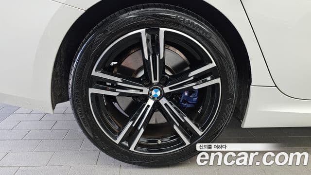 BMW 3 Series 2023 — фото 5 из 20