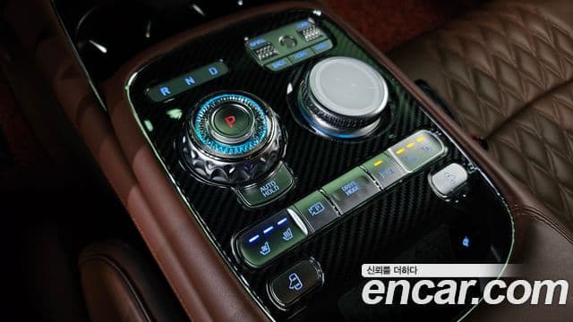 Genesis G90 2023 — Photo 10/20