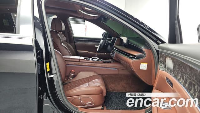 Genesis G90 2023 — Photo 14/20