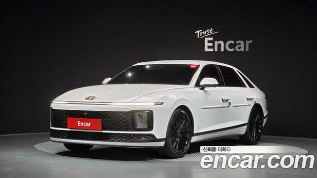 Hyundai Grandeur 2023 — ფოტო 10/20
