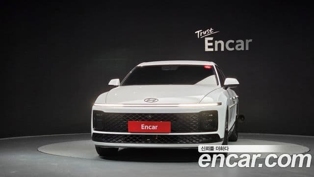 Hyundai Grandeur 2023 — ფოტო 2/20