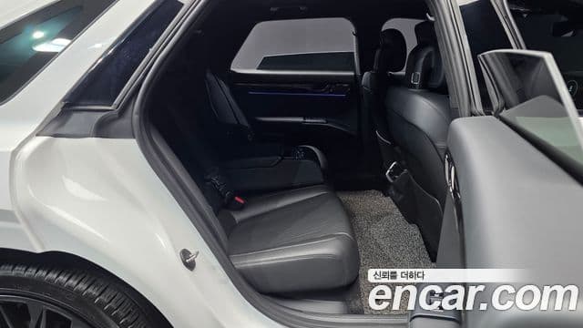 Hyundai Grandeur 2023 — ფოტო 12/20