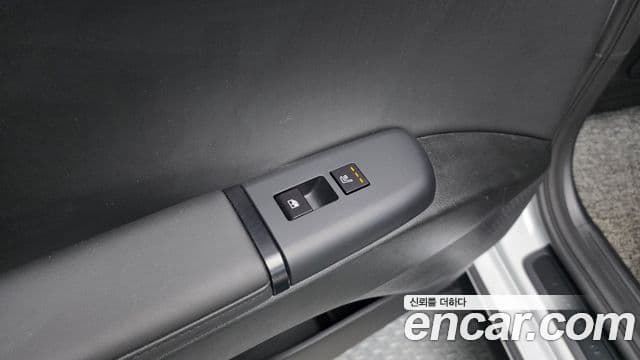 Hyundai Grandeur 2023 — ფოტო 19/20