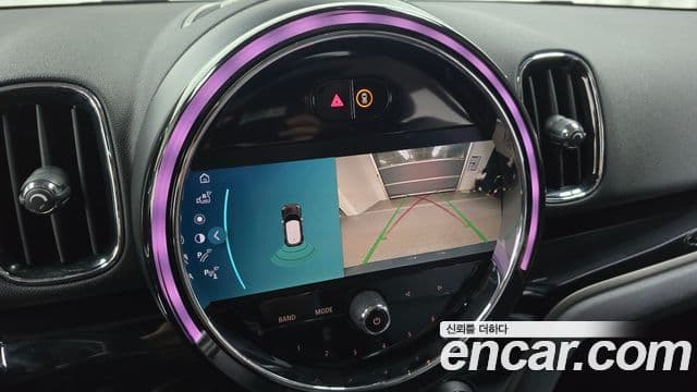 Mini Cooper Countryman 2022 — фото 14 из 20