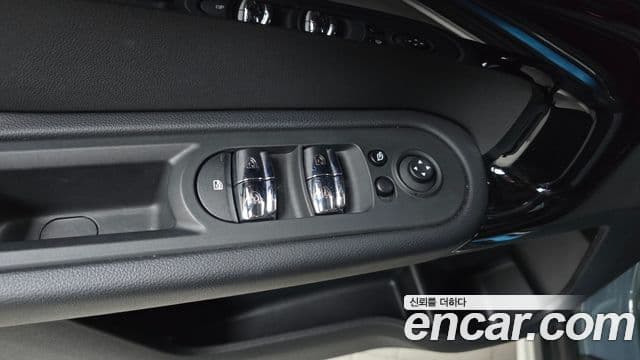 Mini Cooper Countryman 2022 — ფოტო 20/20
