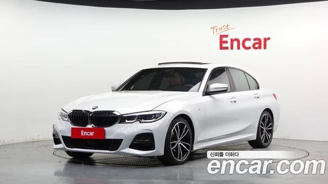 BMW 3 Series 2022 — ფოტო 1/20