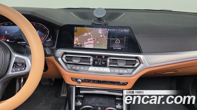 BMW 3 Series 2022 — ფოტო 14/20