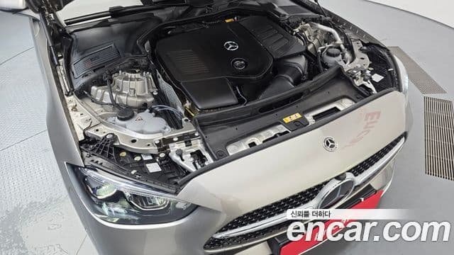 Mercedes-Benz C-Class 2024 — фото 6 из 20