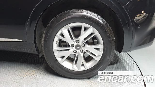 Genesis GV70 2022 — ფოტო 31/34