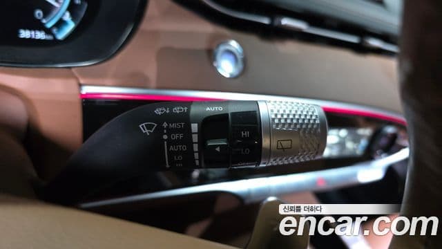 Genesis GV70 2022 — ფოტო 22/34