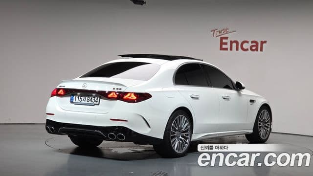 Mercedes-Benz E-Class 2025 — фото 2 из 20