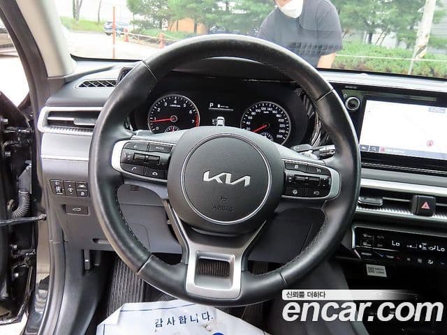 Kia K5 2022 — Şəkil 7/20