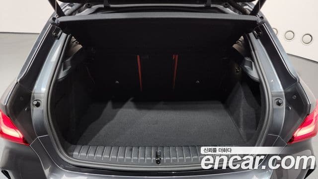 BMW 1 Series 2021 — ფოტო 17/20