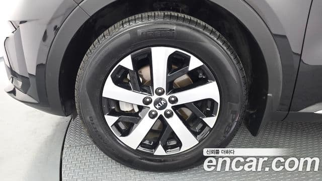 Kia Sorento 2021 — ფოტო 5/20