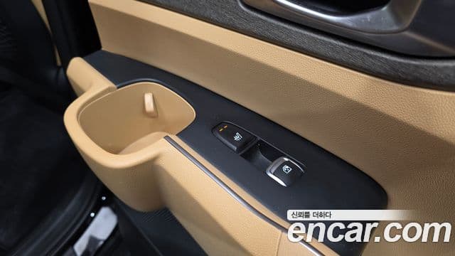 Kia Sorento 2021 — ფოტო 19/20