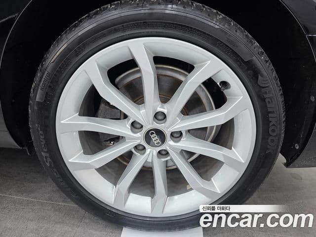 Audi A4 2023 — фото 4 из 20