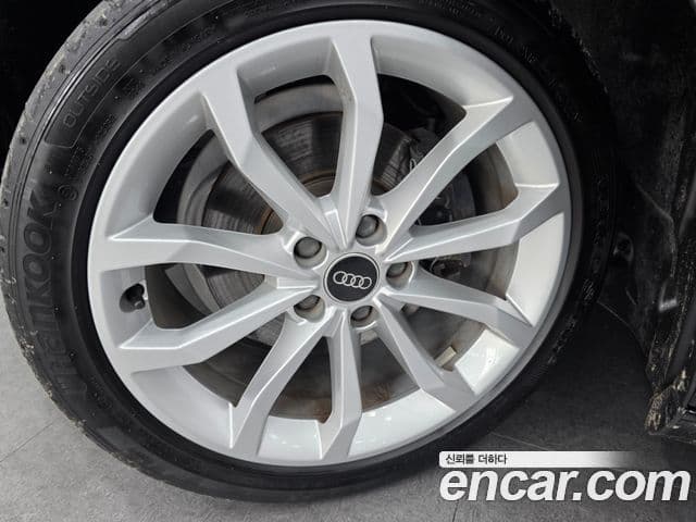 Audi A4 2023 — ფოტო 17/20