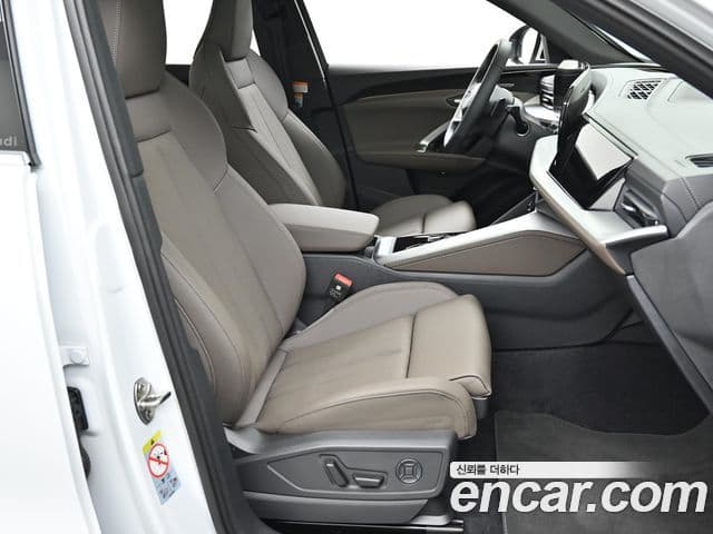 Audi Q5 2025 — фото 9 из 20