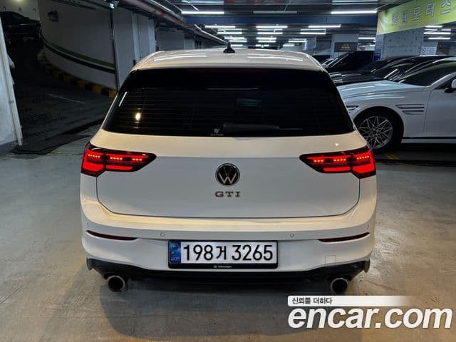 Volkswagen Golf 2024 — ფოტო 3/20