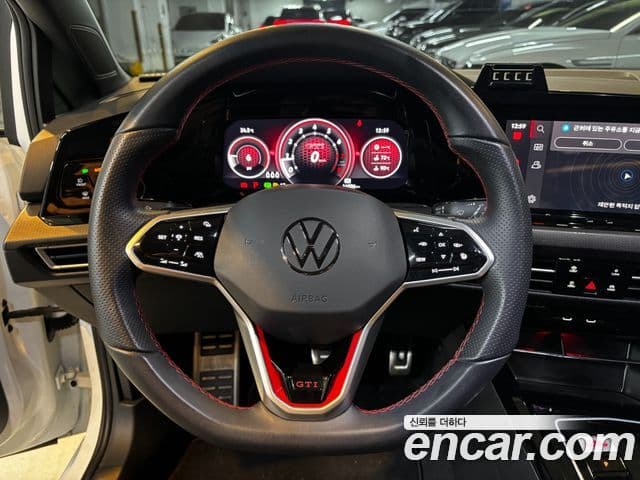 Volkswagen Golf 2024 — ფოტო 5/20